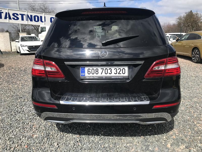 Mercedes-Benz Třídy M 350 CDI 190 KW,AMG,PORUCHA !!! - fotka 7 z 17