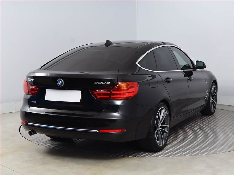 BMW Řada 3 (2014) 320d xDrive GT, 4X4, Automat - fotka 5 z 20