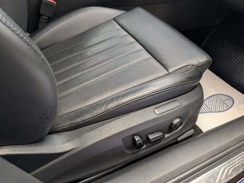 Škoda Superb 2.0 TDI Laurin&Klement 4X4 - fotka 33 z 34