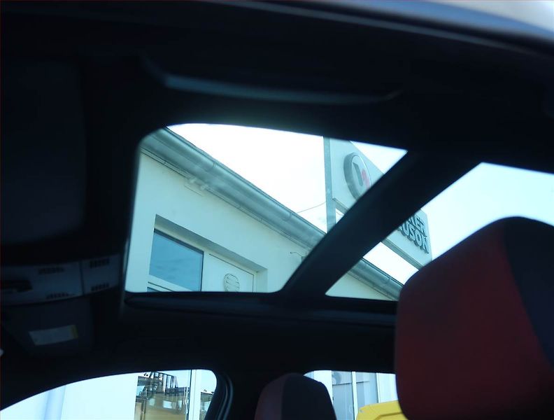 BMW X1 (2009) xDrive20d, 4X4, Xenony - fotka 17 z 19