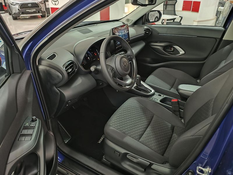 Toyota Yaris Cross (2025) 1.5 FHEV Limited Edition TOKYO - fotka 8 z 14