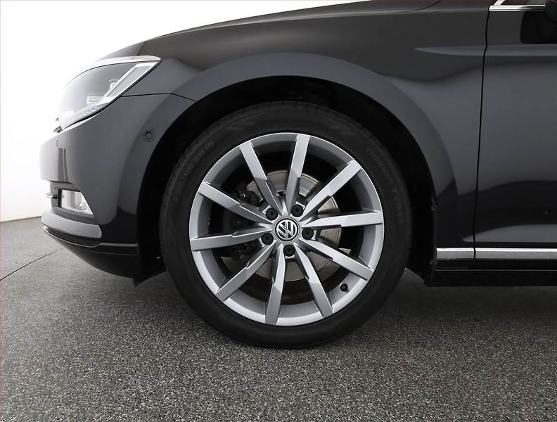 Volkswagen Passat (2016) Highline 2.0 TDI, Serv.kniha - fotka 21 z 21