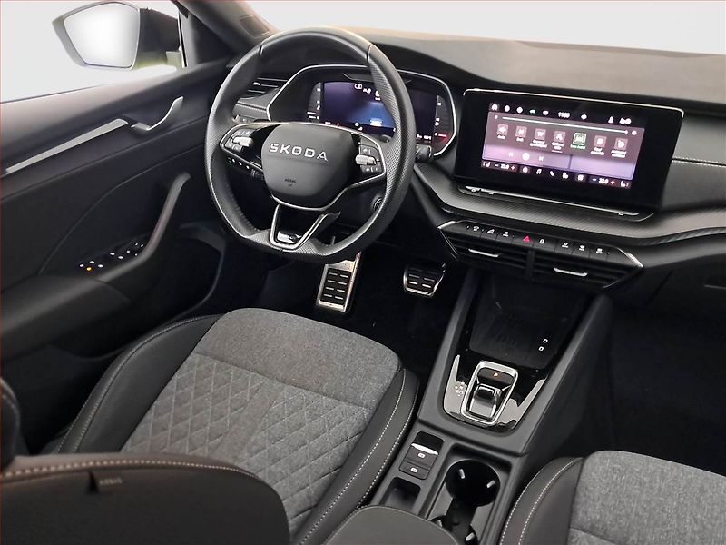 Škoda Octavia (2025) 2.0 TDI, Sportline - fotka 7 z 23