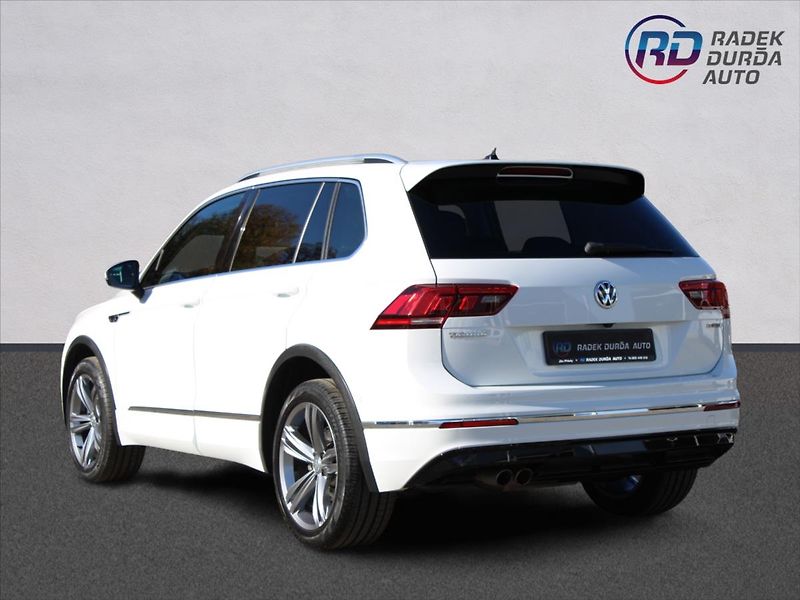 Volkswagen Tiguan 2,0 TDI  1.MAJ,A/T,4x4,R-LINE - fotka 7 z 41