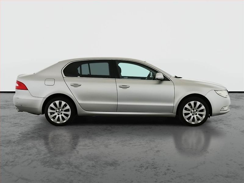 Škoda Superb (2011) 2.0 TSI, Automat, Serv.kniha - fotka 6 z 18