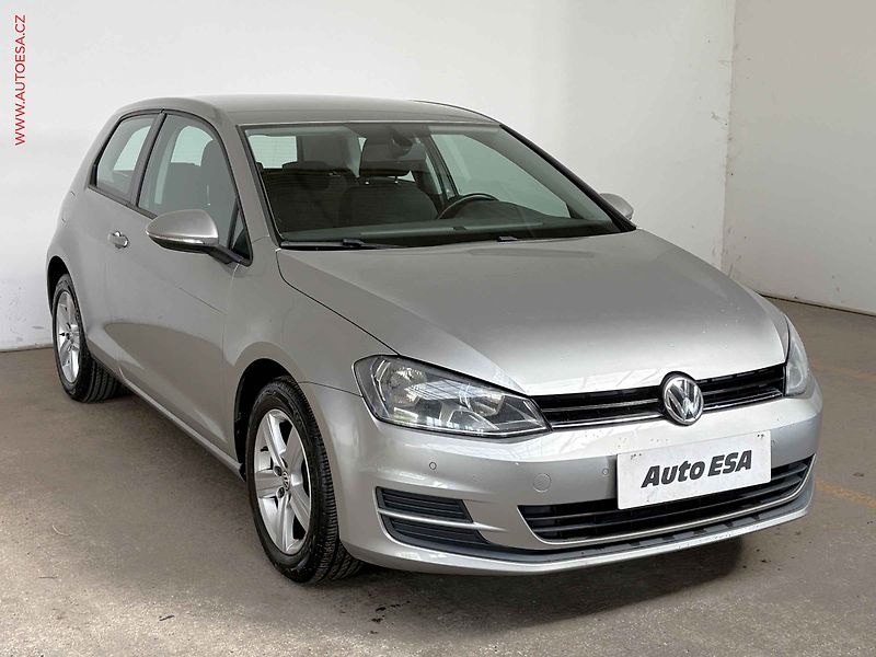 Volkswagen Golf (2013) 1.2 TSi, 2.maj, DSG, autoAC - fotka 1 z 15