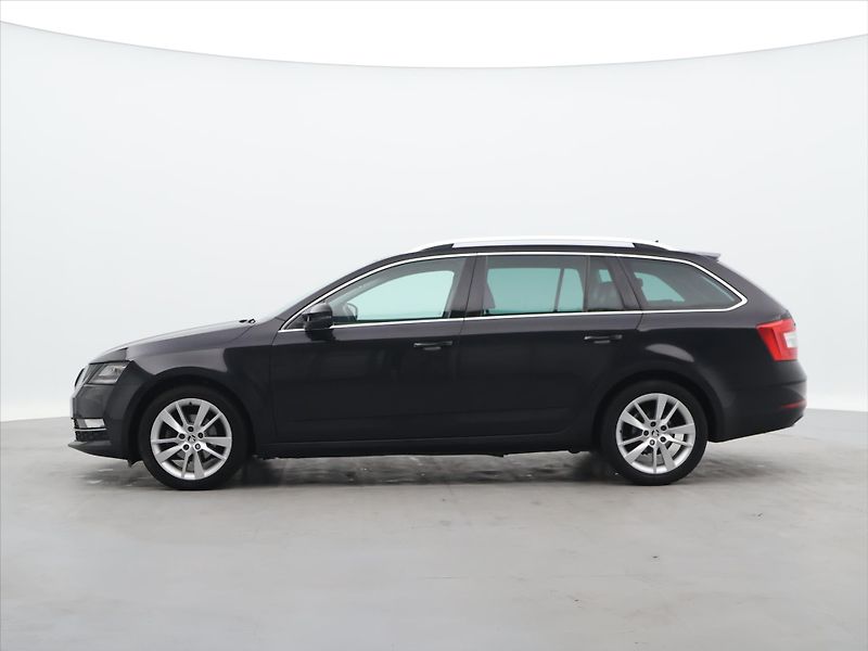 Škoda Octavia 1,6 TDI DSG Style+ LED Kůže - fotka 4 z 24