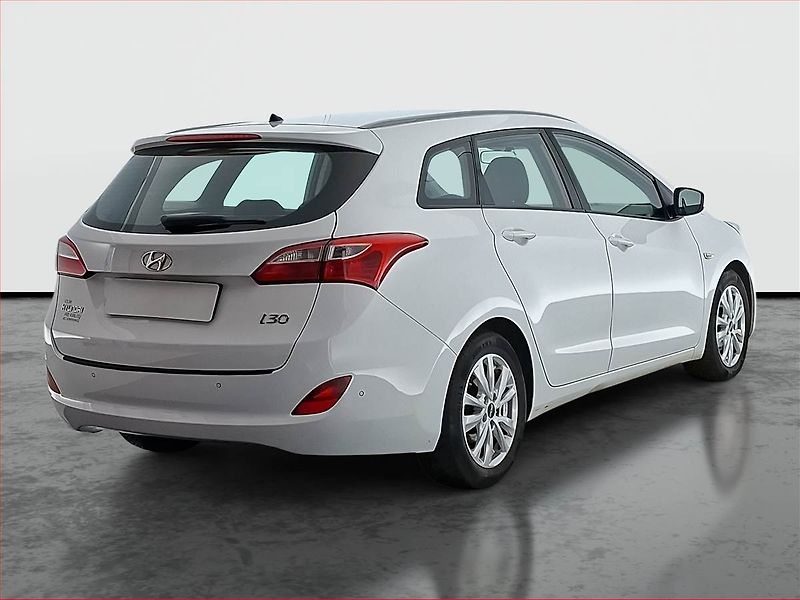 Hyundai i30 (2017) 1.6 CRDi, Tempomat - fotka 5 z 16