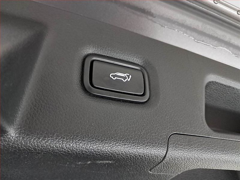 Hyundai Santa Fe (2019) 2.2 CRDi - fotka 17 z 22