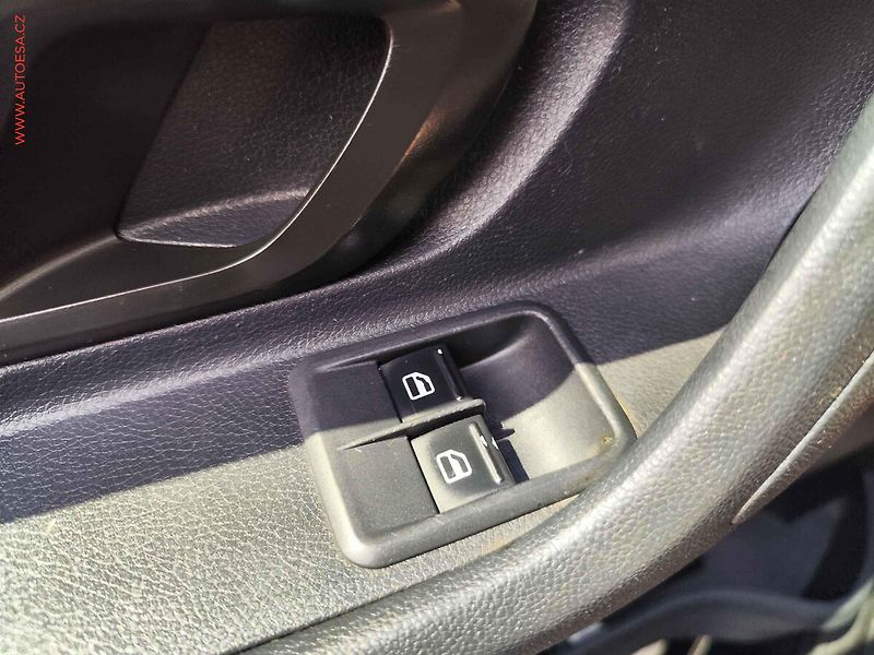 Škoda Roomster (2010) 1.2 HTP, ČR, AC, výhřev sed - fotka 14 z 16