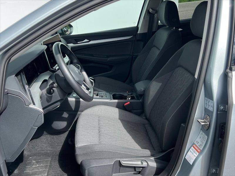 Volkswagen Golf Variant 1,5 TSi 85kW LIFE  8 REZERVACE - fotka 6 z 27
