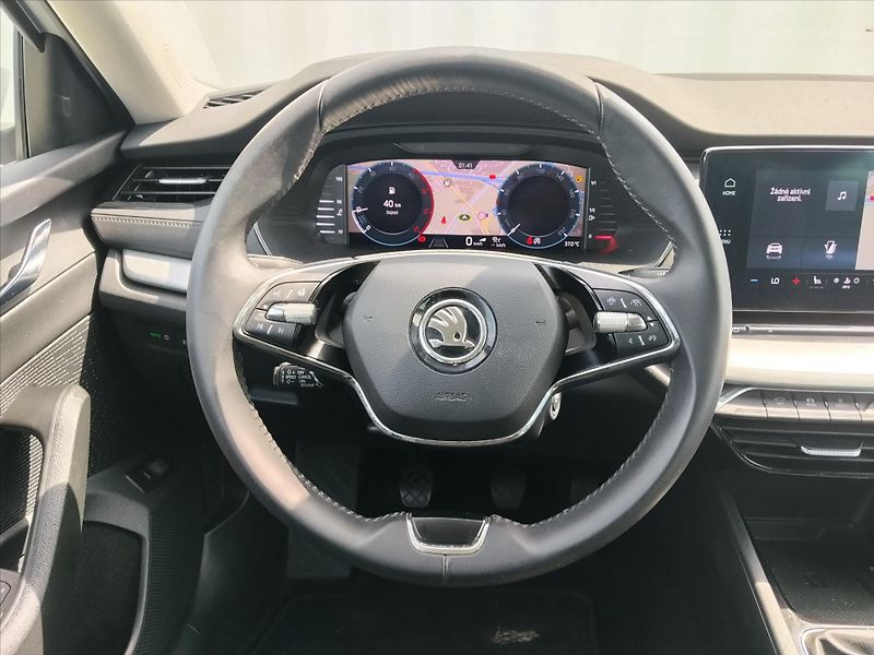Škoda Octavia 2,0   Ambiente nezávislé topen - fotka 5 z 30
