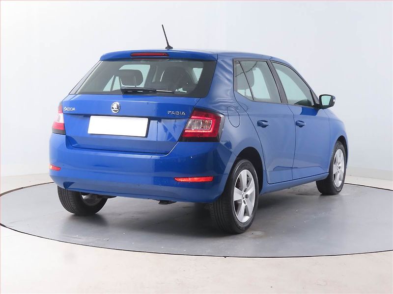 Škoda Fabia (2018) Ambition Plus 1.0, ČR,1.maj - fotka 5 z 13