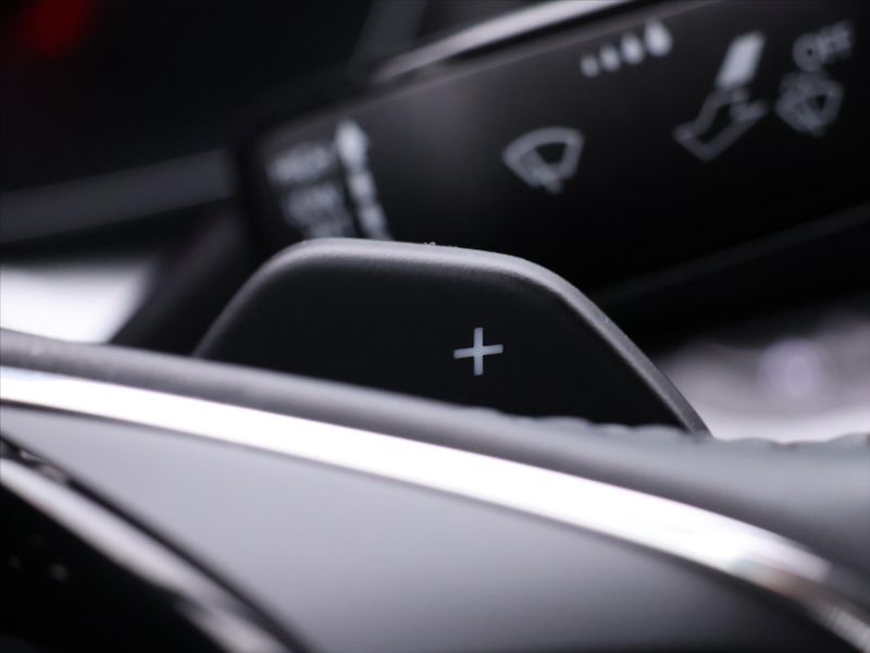 Škoda Octavia 2,0 TDI 110kW Style DSG DPH CZ - fotka 26 z 40