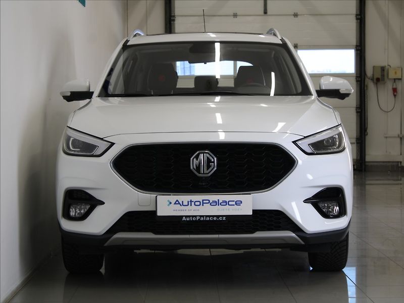 MG ZS 1,0 Turbo 82kW Eleg.PANO 52tkm - fotka 2 z 27