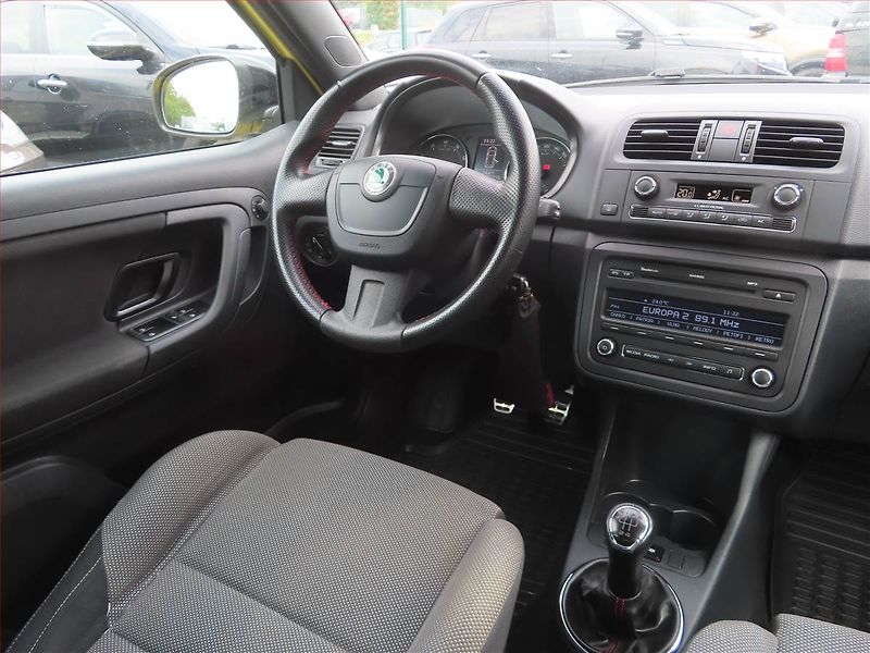 Škoda Fabia (2012) Monte Carlo 1.2 TSI - fotka 7 z 17