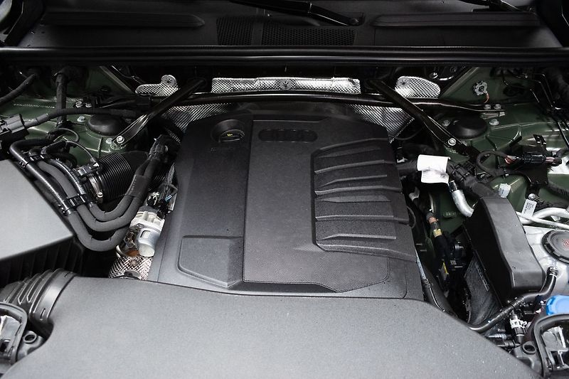 Audi Q5 2.0 TDI QUATTRO*S-LINE*ZÁRUKA* - fotka 35 z 42