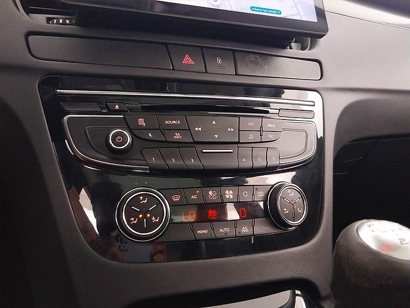 Nissan Qashqai (2025) 1.3 DIG-T MHEV, N-Connecta - fotka 15 z 18