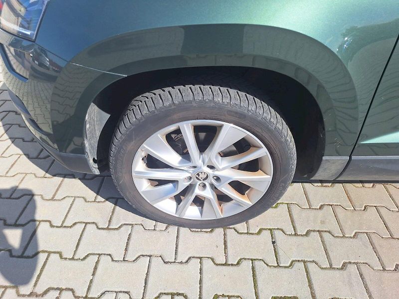 Škoda Karoq (2020) 1.5 TSI / 110 kW / 7DSG / STYL - fotka 34 z 35