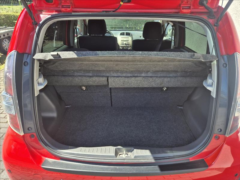 Daihatsu Sirion 1,0 i 51Kw Klima ALU - fotka 15 z 26