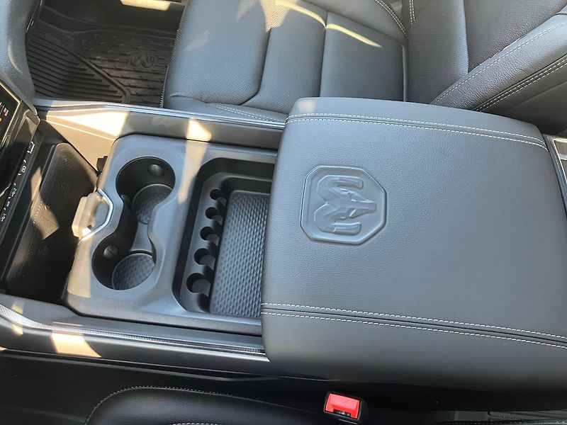 Dodge RAM 3.0 I6 426k REBEL PREMIUM EDIT - fotka 41 z 78