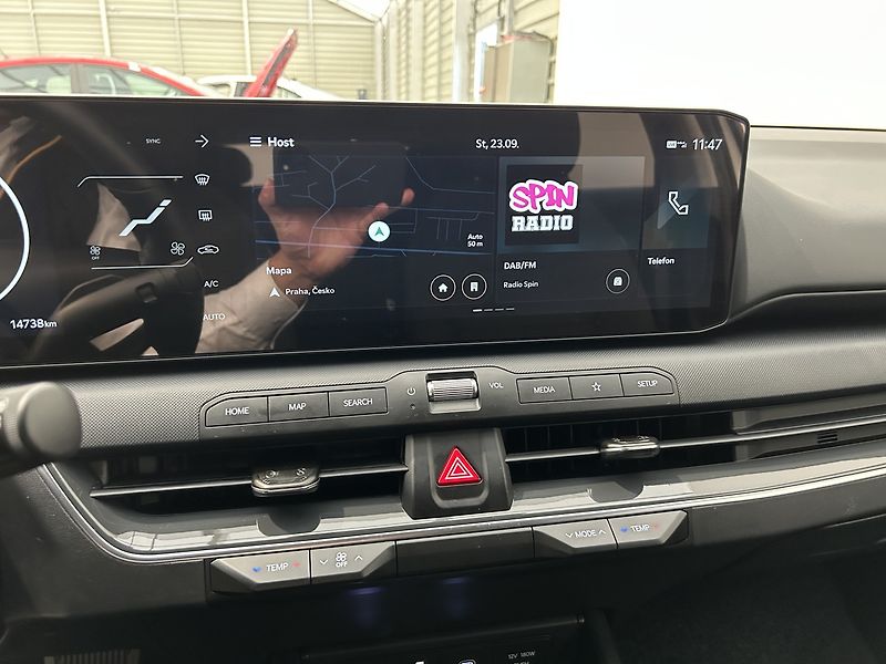 Kia K4 1.6 T-GDi EXCLUSIVE 110 KW (20 - fotka 15 z 29