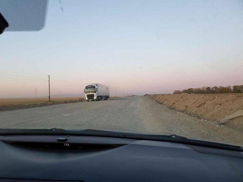 Na cestu po Rusku jsme si vybrali Toyotu Camry z roku 2005. Byla levná.