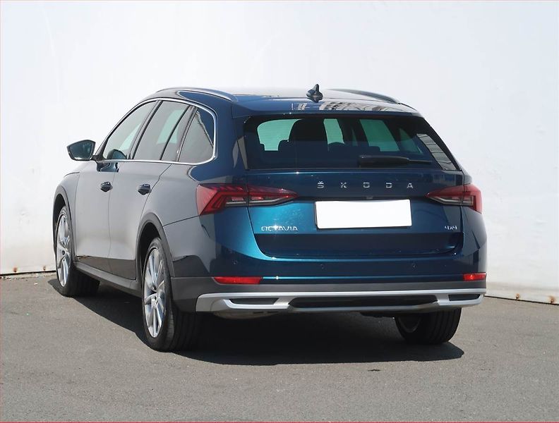 Škoda Octavia (2022) Scout 2.0 TDI, Scout,4X4,110KW - fotka 4 z 26