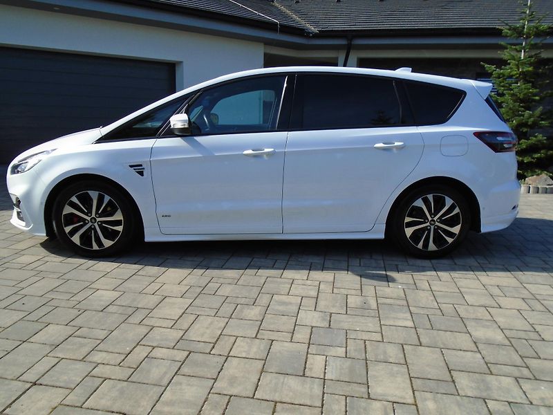 Ford S-MAX 2,0EcoBlue 140kW AWD ST-Line A - fotka 8 z 50