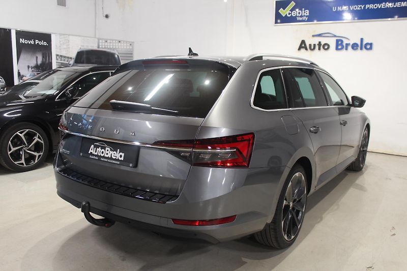 Škoda Superb (2023) 2.0TDI DSG Matrix Display - fotka 12 z 35