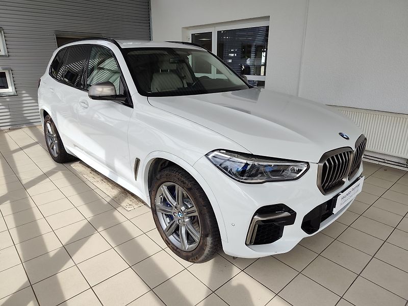 BMW X5 (2021) M50i 390kW xDrive - fotka 5 z 30