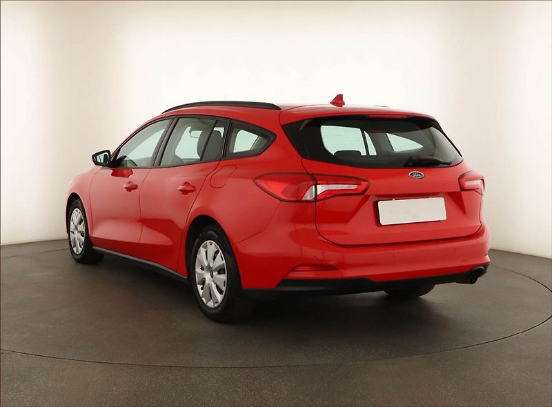 Ford Focus (2019) 1.0 EcoBoost, ČR,1.maj - fotka 4 z 12