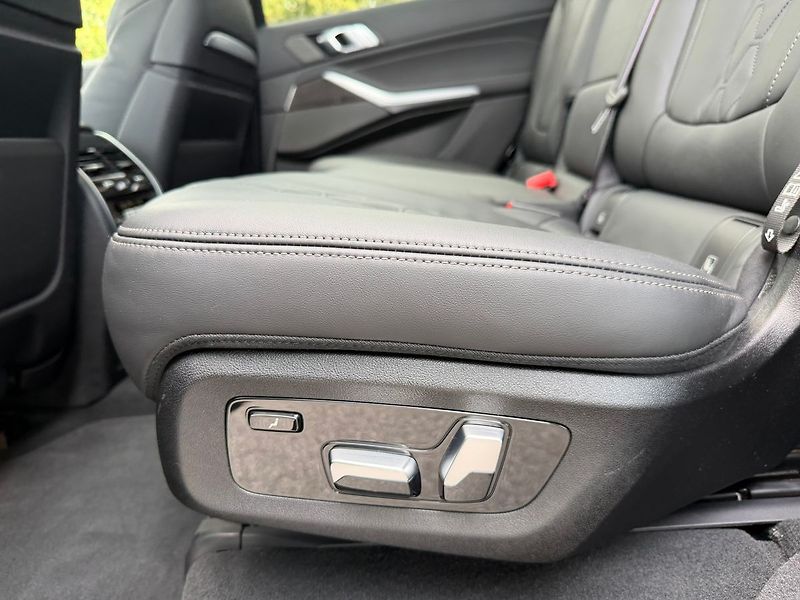 BMW X7 xDrive40d TOP stav - fotka 30 z 40