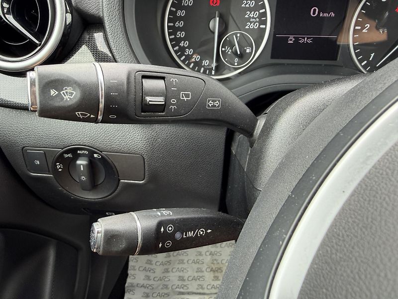 Mercedes-Benz Třídy B 200 CDI NAVI XENONY 2X KOLA - fotka 17 z 36