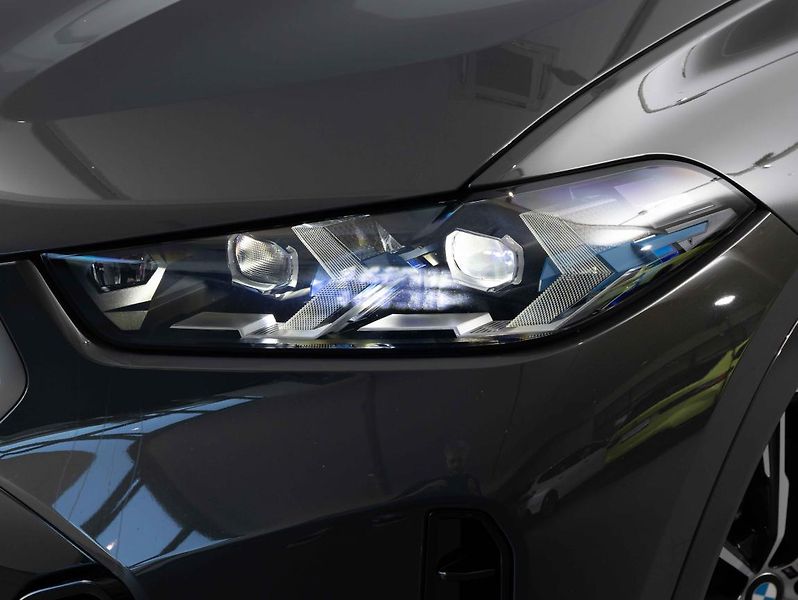 BMW X6 xDrive30d - fotka 8 z 24
