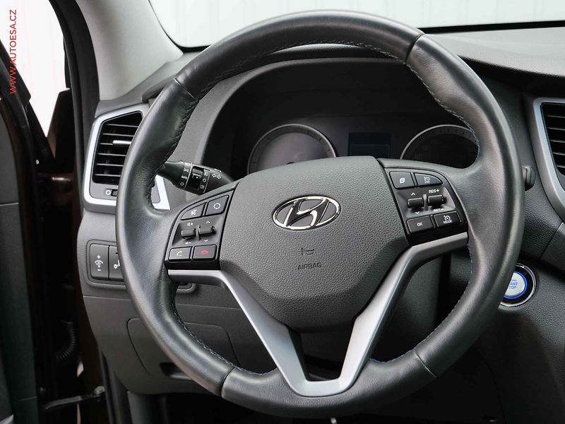 Hyundai Tucson (2017) 2.0 CRDi 4x4, 1.maj,ČR, Style - fotka 11 z 26