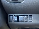 Nissan Pathfinder 2.5DCi 4x4 AUTOMAT 7MÍST  - náhled 12