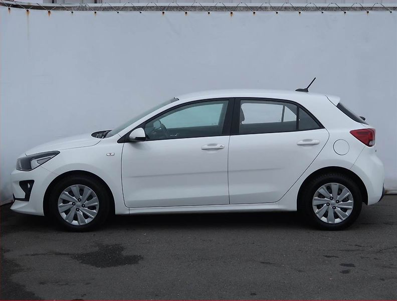Kia Rio (2022) 1.2 DPI, Serv.kniha - fotka 3 z 17