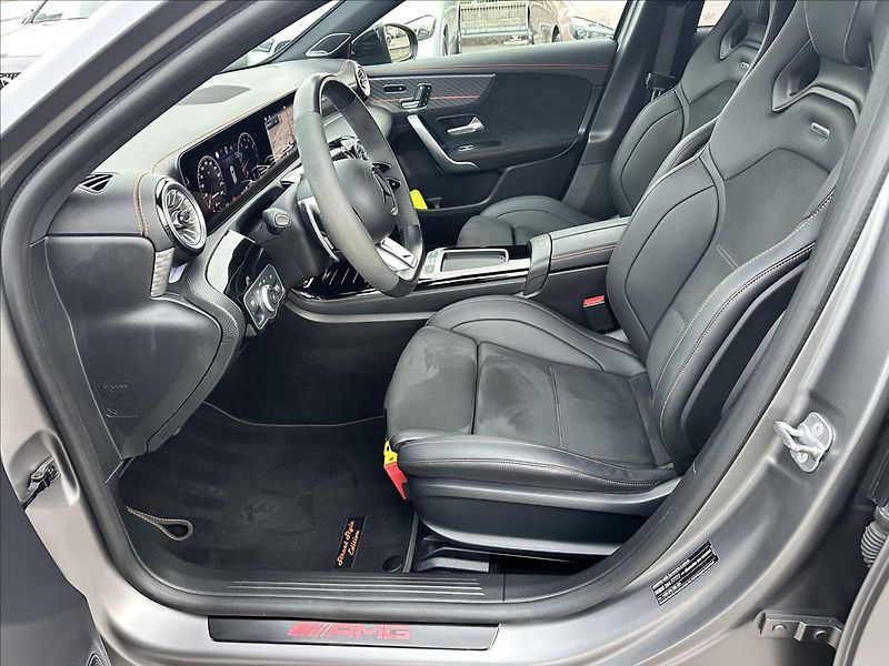 Mercedes-Benz Třídy A Mercedes AMG A 45 S 4MATIC+ - fotka 10 z 13