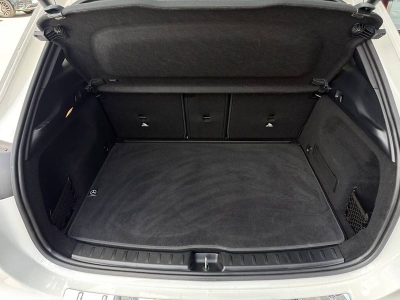Mercedes-Benz GLA (2025) 200 d 4M - fotka 25 z 27