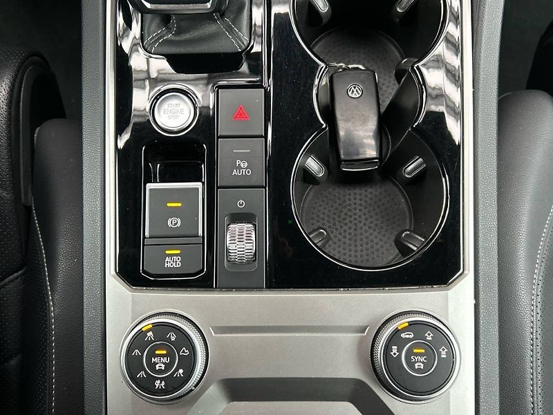 Volkswagen Touareg (2021) V6 3.0TDI 8AT 4MOTION R-Line - fotka 12 z 35