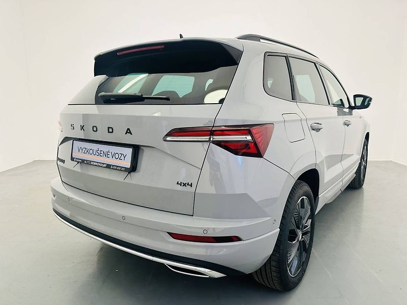 Škoda Karoq Sportline 2,0TDI 110kW DSG7 4x - fotka 2 z 37