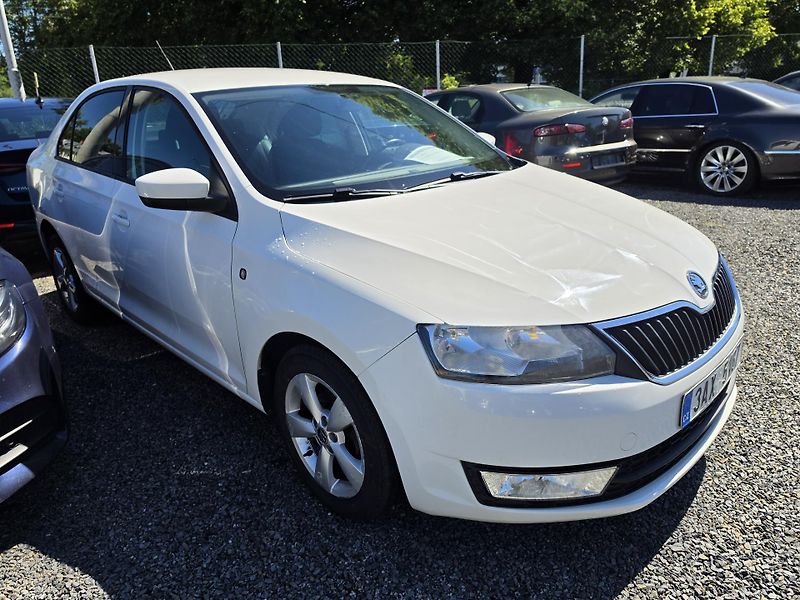 Škoda Rapid 1.2 TSI Park Senzor  - fotka 1 z 18
