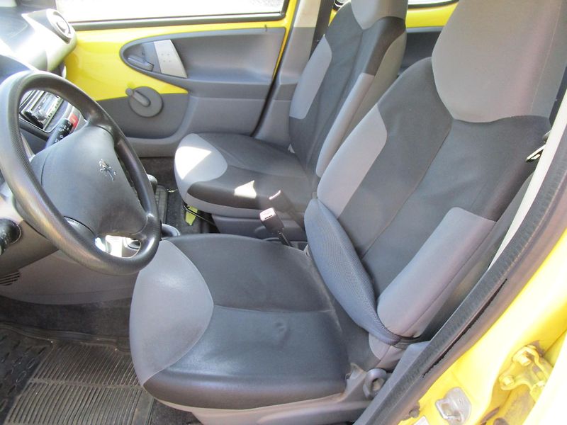 Peugeot 107 - fotka 8 z 14
