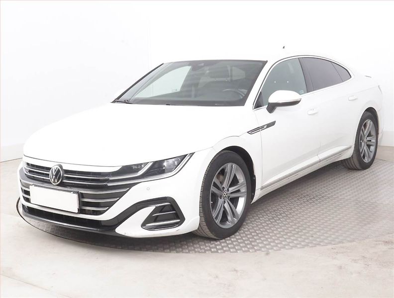 Volkswagen Arteon (2021) R-line 1.5 TSI - fotka 2 z 16