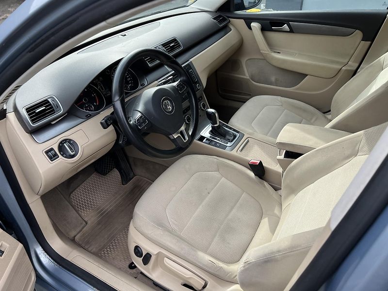 Volkswagen Passat 2.0 TDi 103 kW DSG BIXENON - fotka 7 z 19