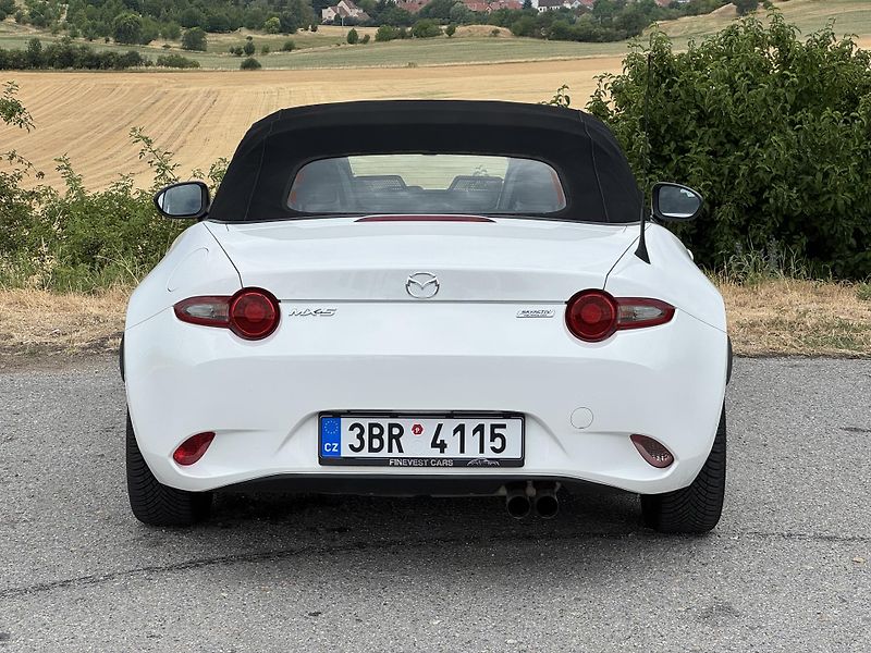 Mazda MX-5 1.5 96 kW Soft top CarPlay - fotka 25 z 28