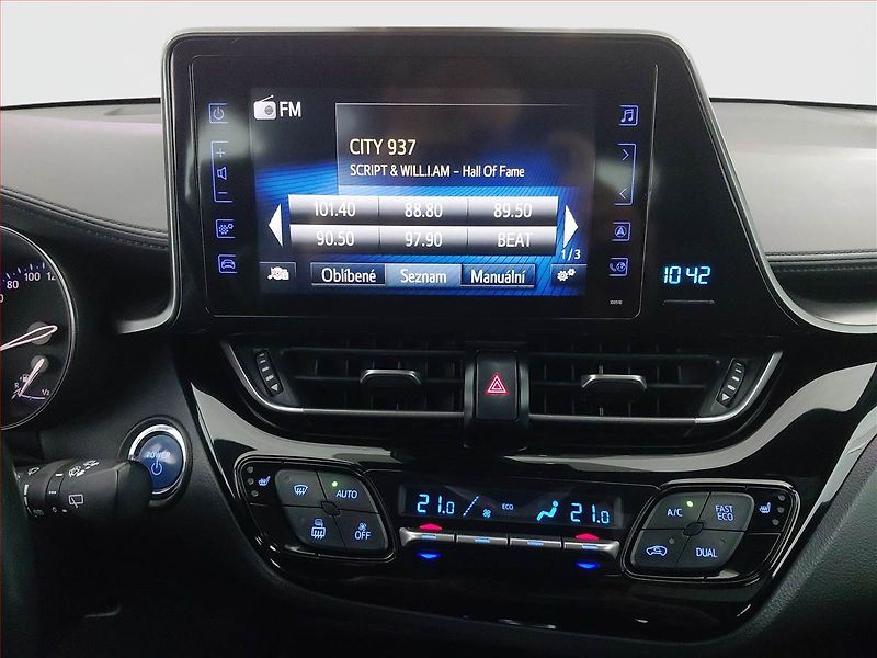 Toyota C-HR (2019) 1.8 Hybrid, Automat - fotka 12 z 21