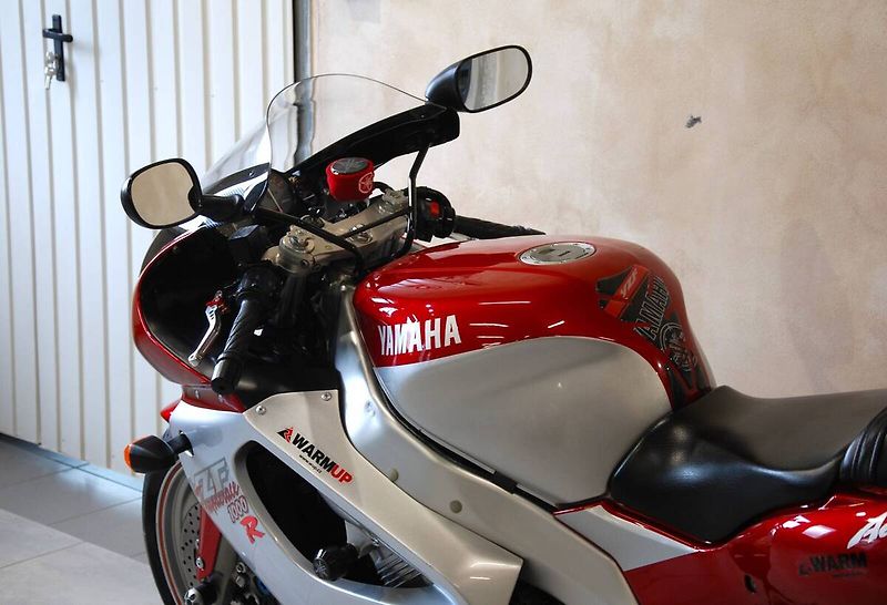 Yamaha YZF 1000 R Thunderace (1998) - fotka 20 z 20