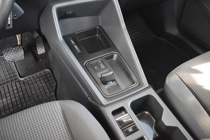 Volkswagen Caddy (2024) 2.0TDI 90kW DSG, CZ,7 Míst - fotka 17 z 22